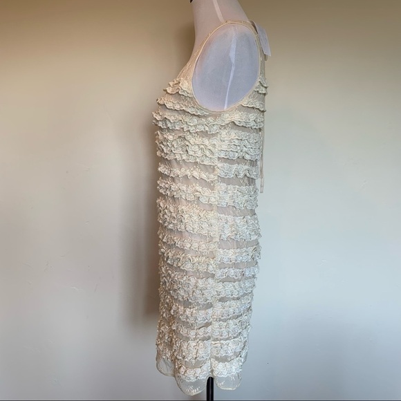 DESIGNER CREAM LACE DRESS - Picture 9 of 9